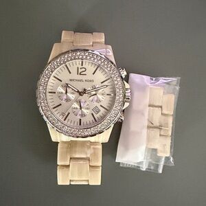 Michael Kors Horn Womens Watch Madison 5598